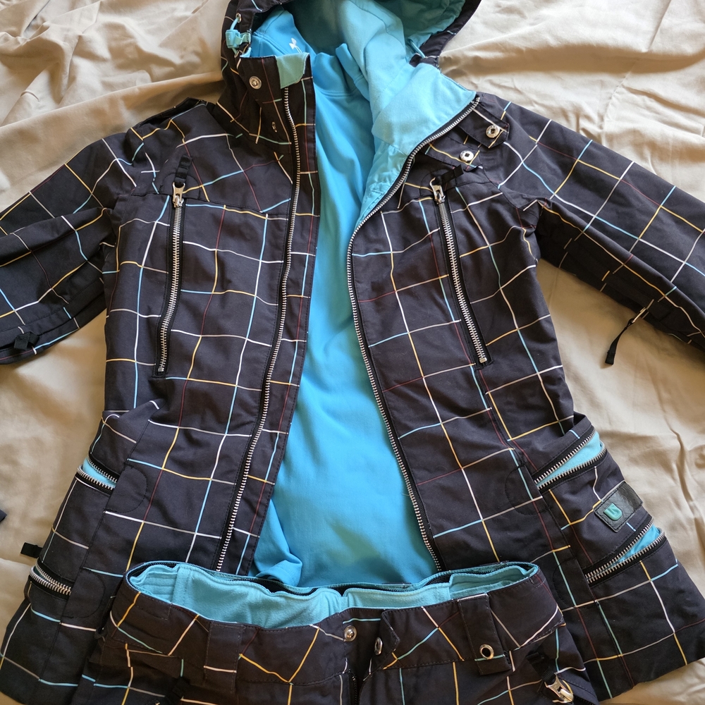 Burton Snowboard Jacket And Pants With An Under Armor Matching Top